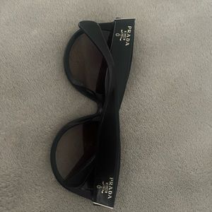 AUTHENTIC PRADA SUNGLASSES 😍